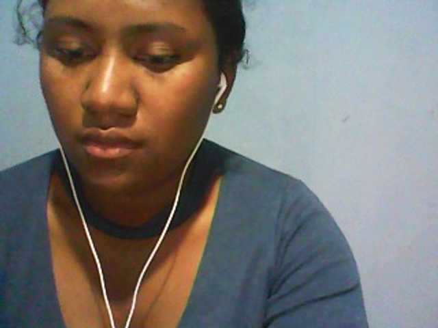 Live sex webcam photo for mybigass15 #273764517