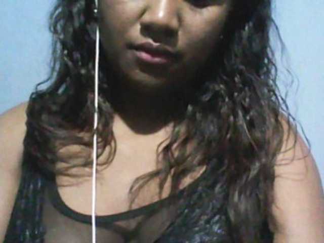 Live sex webcam photo for mybigass15 #273775036