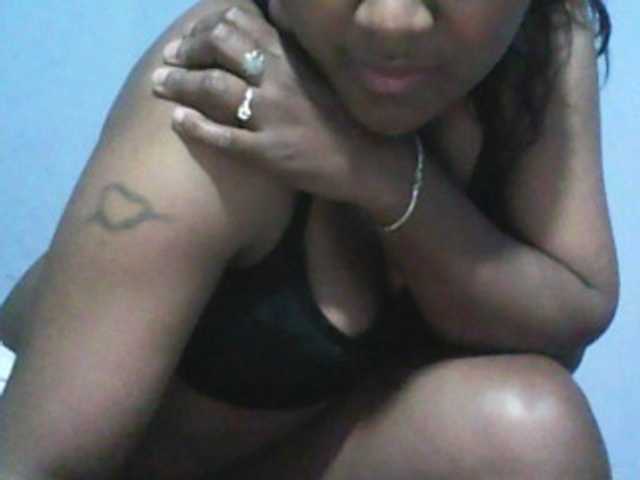 Live sex webcam photo for mybigass15 #273812851