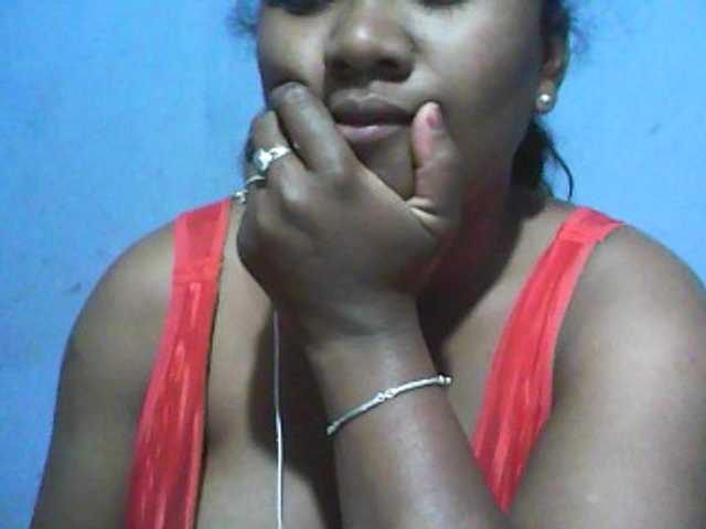 Live sex webcam photo for mybigass15 #274165797