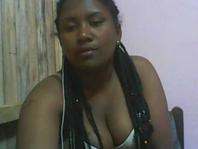 Live sex webcam photo for mybigass15 #274575783