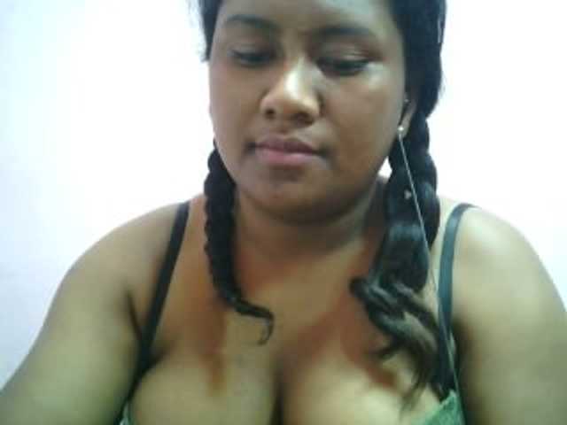 Live sex webcam photo for mybigass15 #275461199