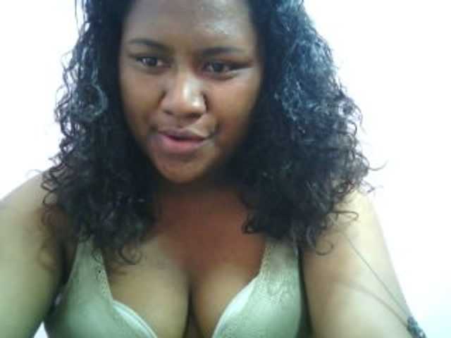 Live sex webcam photo for mybigass15 #275551558