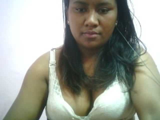 Live sex webcam photo for mybigass15 #275589234