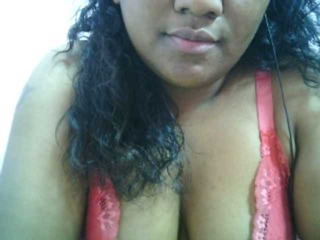 Live sex webcam photo for mybigass15 #275782042