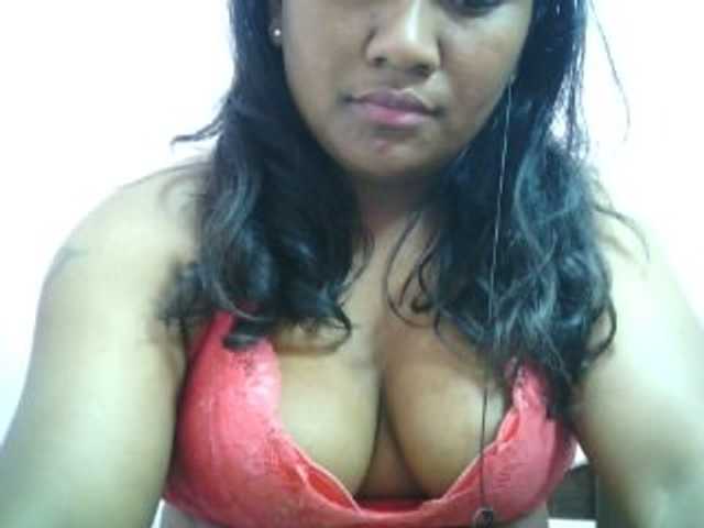 Live sex webcam photo for mybigass15 #275990239