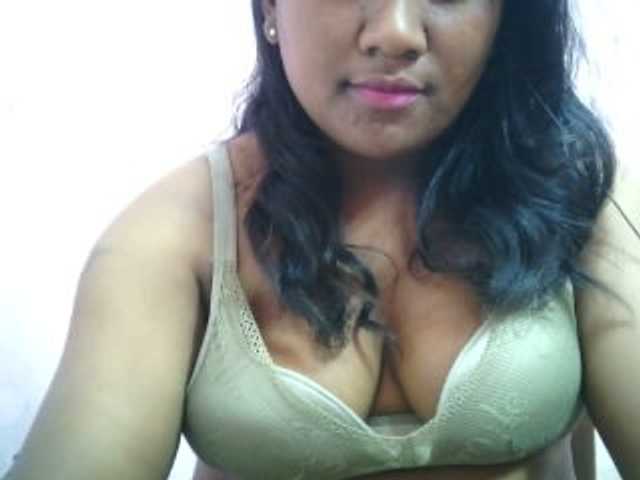 Live sex webcam photo for mybigass15 #276003822