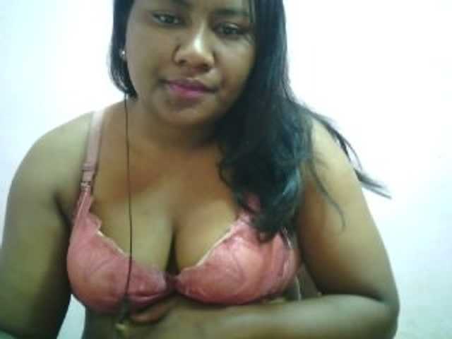 Live sex webcam photo for mybigass15 #276048198