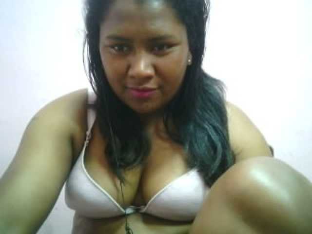 Live sex webcam photo for mybigass15 #276167041