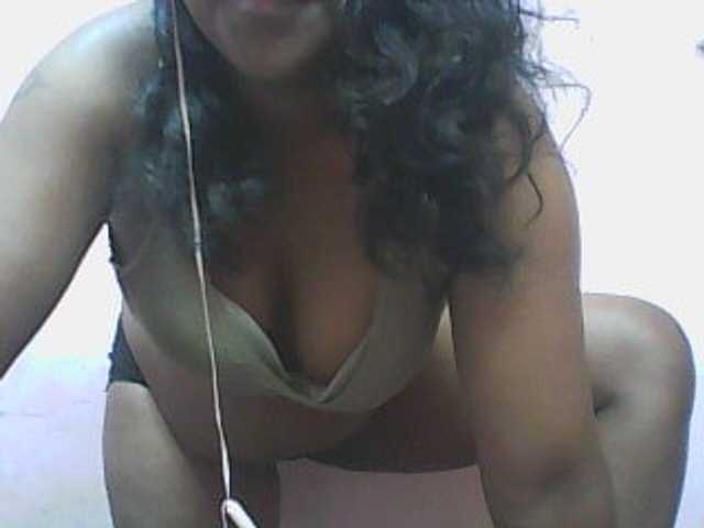 Live sex webcam photo for mybigass15 #276203912