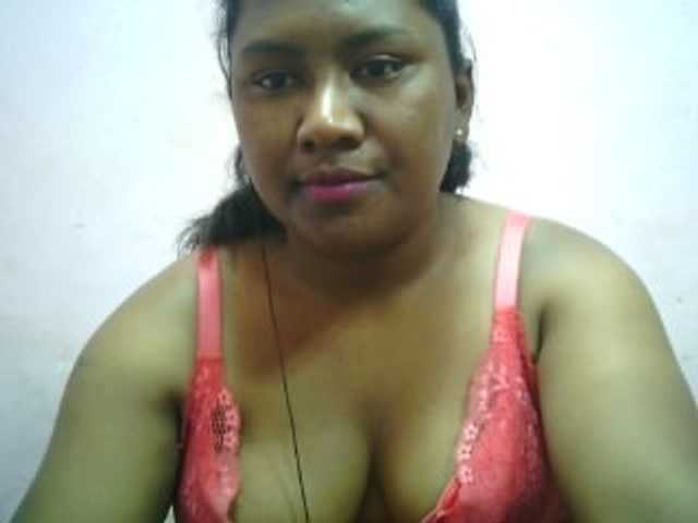 Live sex webcam photo for mybigass15 #276252155