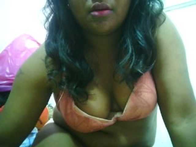 Live sex webcam photo for mybigass15 #276331894