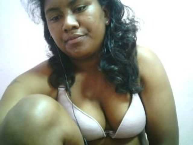 Live sex webcam photo for mybigass15 #276391001