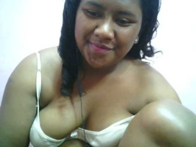 Live sex webcam photo for mybigass15 #276415307