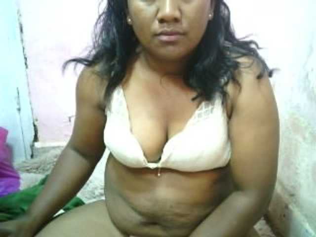 Live sex webcam photo for mybigass15 #276466528