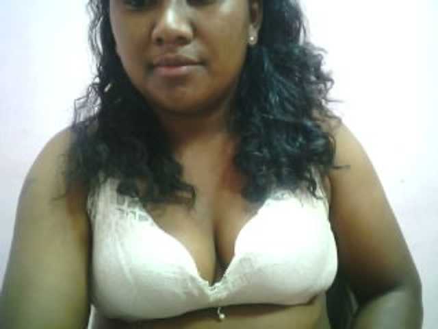 Live sex webcam photo for mybigass15 #276571056