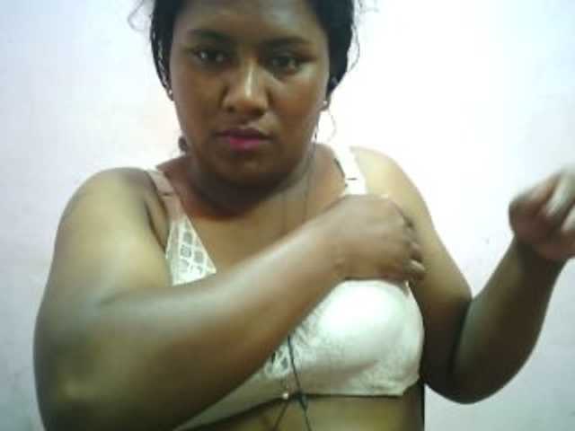 Live sex webcam photo for mybigass15 #276612075