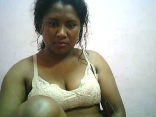 Live sex webcam photo for mybigass15 #276619299