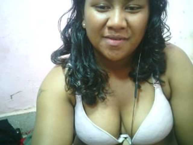 Live sex webcam photo for mybigass15 #276660250