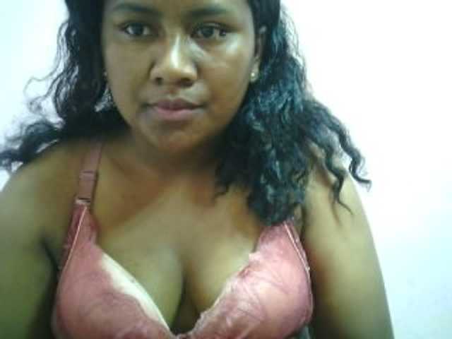 Live sex webcam photo for mybigass15 #276836357