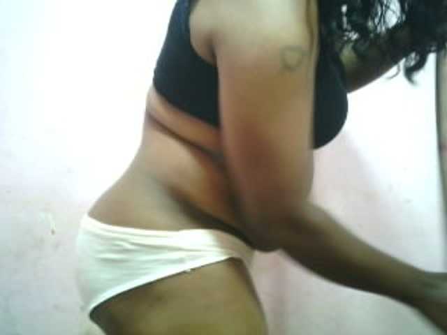 Live sex webcam photo for mybigass15 #277046220