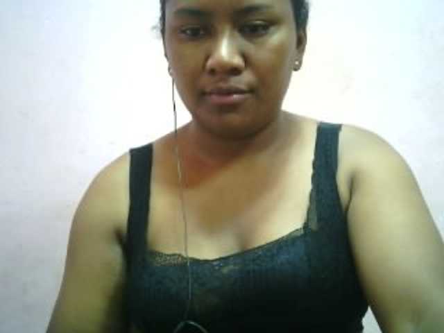 Live sex webcam photo for mybigass15 #277103475