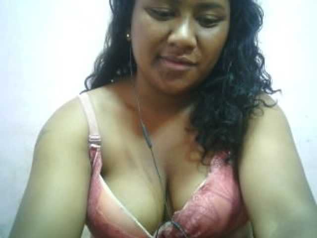 Live sex webcam photo for mybigass15 #277236022