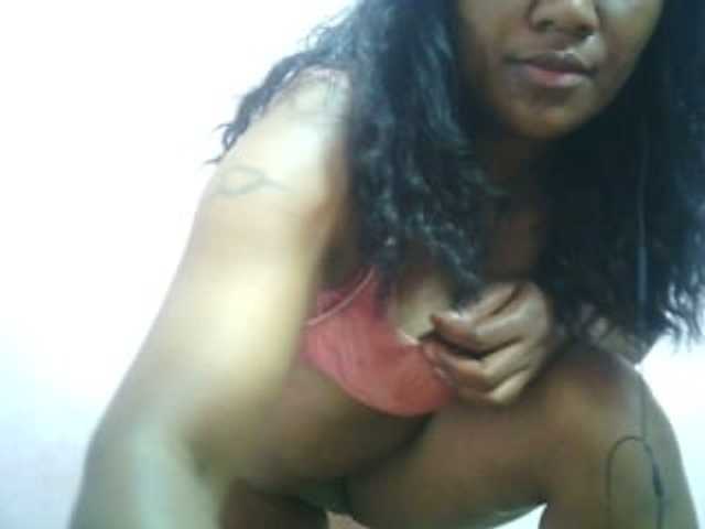 Live sex webcam photo for mybigass15 #277283854