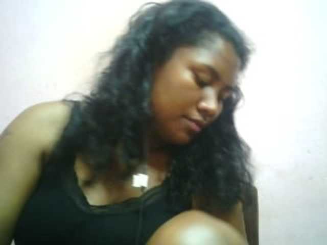 Live sex webcam photo for mybigass15 #277406801