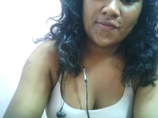 Live sex webcam photo for mybigass15 #277482783