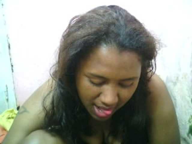 Live sex webcam photo for mybigass15 #277862382