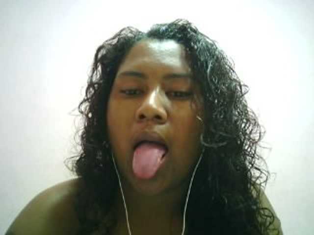 Live sex webcam photo for mybigass15 #277894378