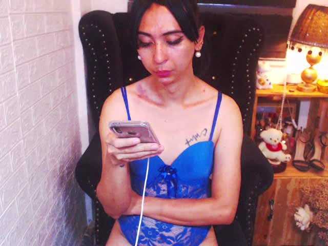 Live sex webcam photo for myladymisty13 #291525724