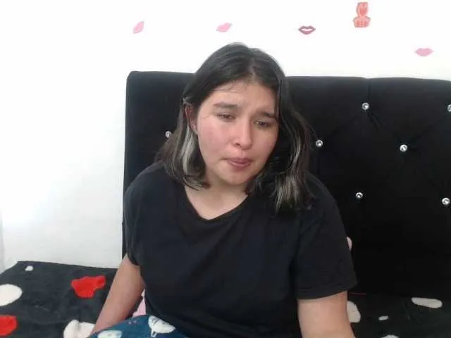 Live sex webcam photo for mylenytahott #274215629