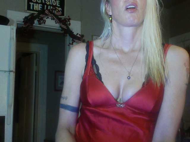 Live sex webcam photo for mylfGlama #292419155