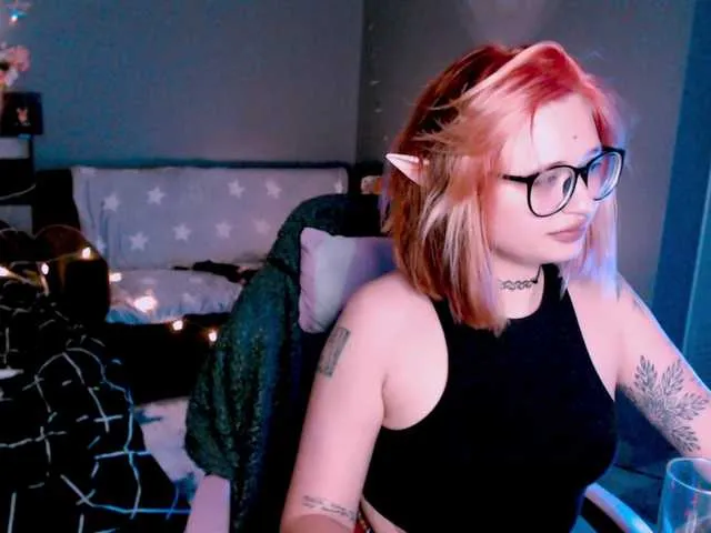 Live sex webcam photo for mymoonstar #291726360