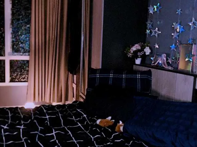 Live sex webcam photo for mymoonstar #291784066