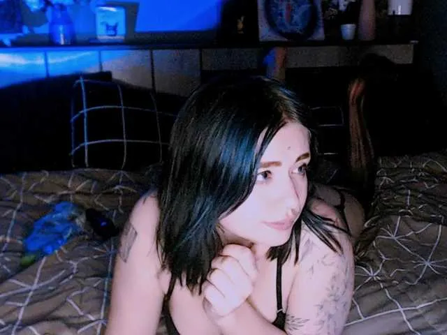 Live sex webcam photo for mymoonstar #292048648