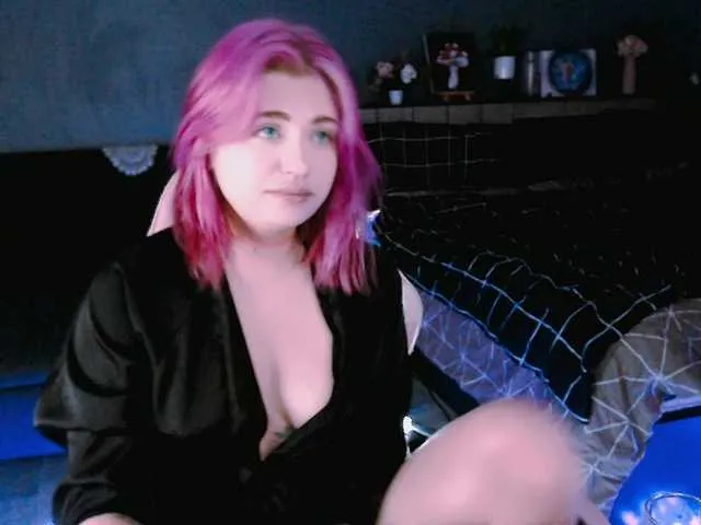Live sex webcam photo for mymoonstar #292645271