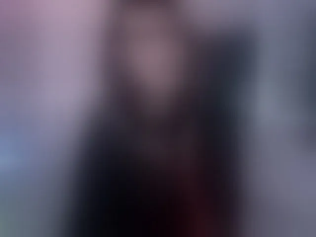 Live sex webcam photo for mymoonstar #293881711