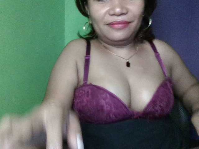 Live sex webcam photo for myoneandonly #290651376