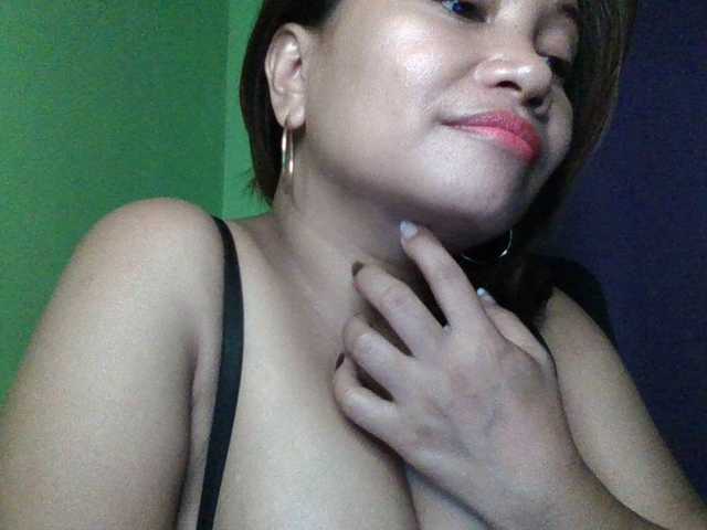 Live sex webcam photo for myoneandonly #290789460