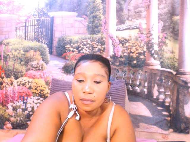 Live sex webcam photo for mysticeboney #290877620