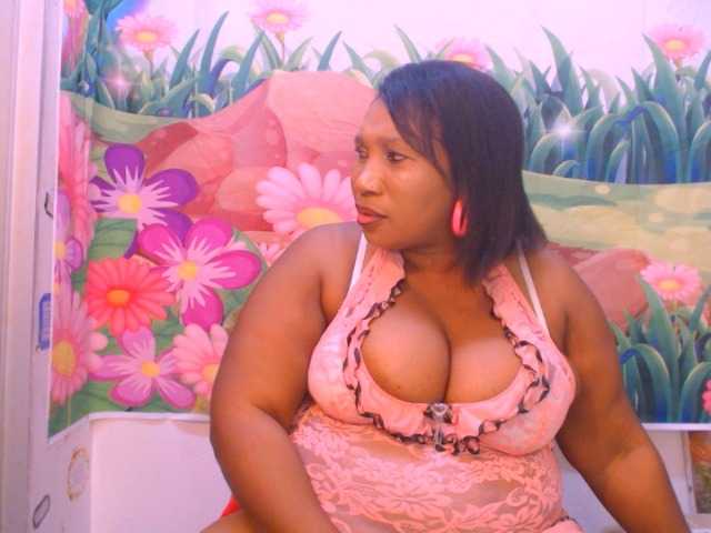 Live sex webcam photo for mysticeboney #291206988