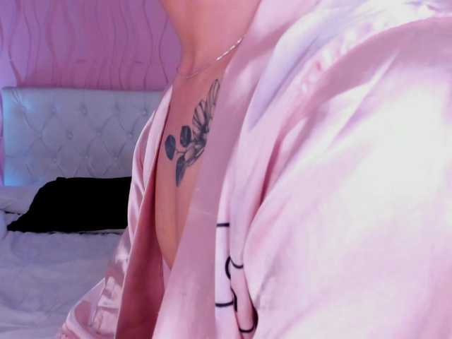 Live sex webcam photo for nahomwhite1 #291001128