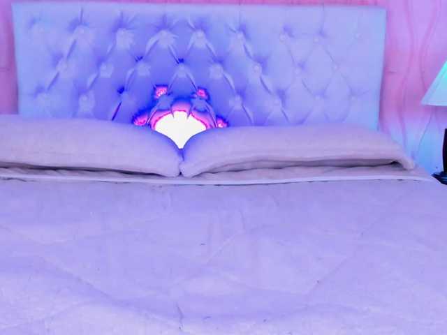 Live sex webcam photo for nahomwhite1 #291593129