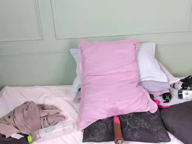 Live sex webcam photo for nahomys-kym #290761301