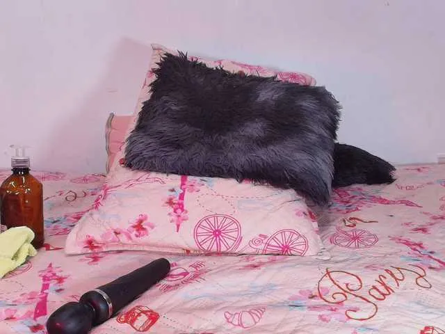 Live sex webcam photo for naia-blesed #291228665