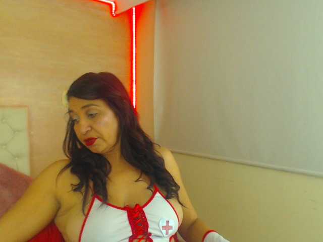 Live sex webcam photo for natalia-colins1 #276560140