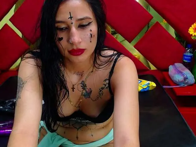 Live sex webcam photo for natalia-naugthy #290797389